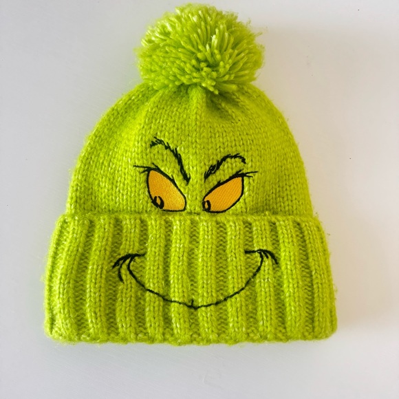 American Eagle Outfitters Accessories - American Eagle Outfitters Green Grinch Knit Beanie